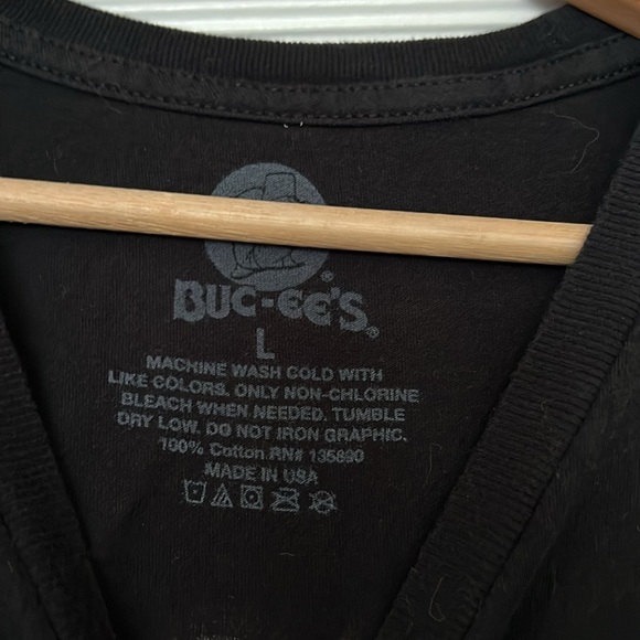 Peace love buc-ees shirt - Picture 3 of 4